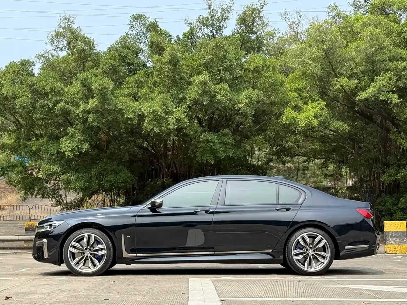 2019 BMW 7 Series M760Li xDrive V12 Sport Package — миниатюра 13