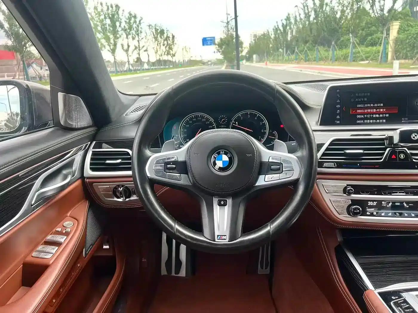 2018 BMW 7 Series M760Li xDrive — миниатюра 13