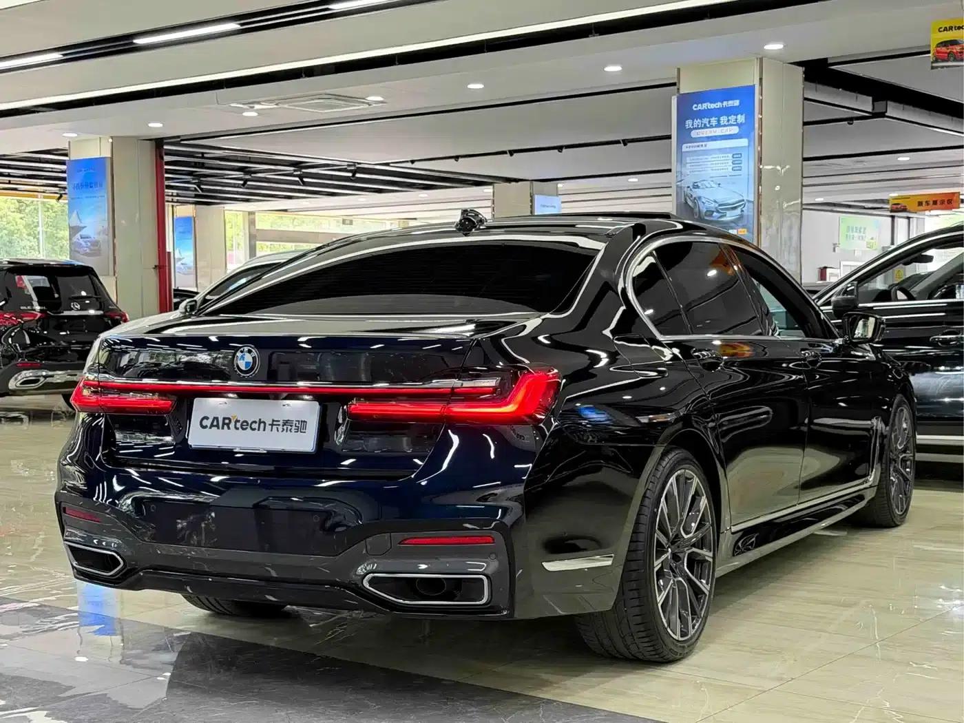 2021 BMW 7 Series 740Li Luxury M Sport Package — миниатюра 4