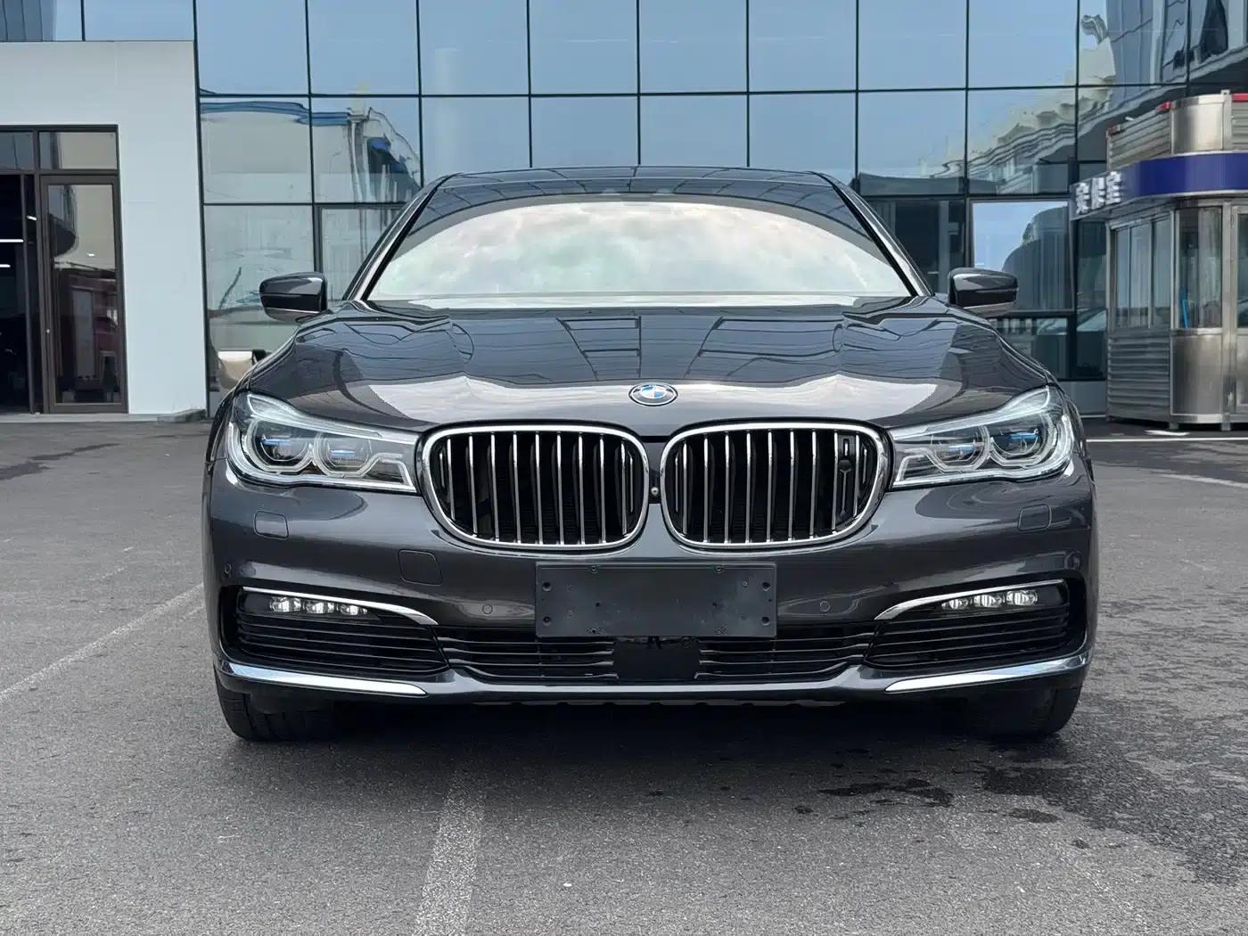 2016 BMW 7 Series 750Li xDrive 4-seater — миниатюра 2