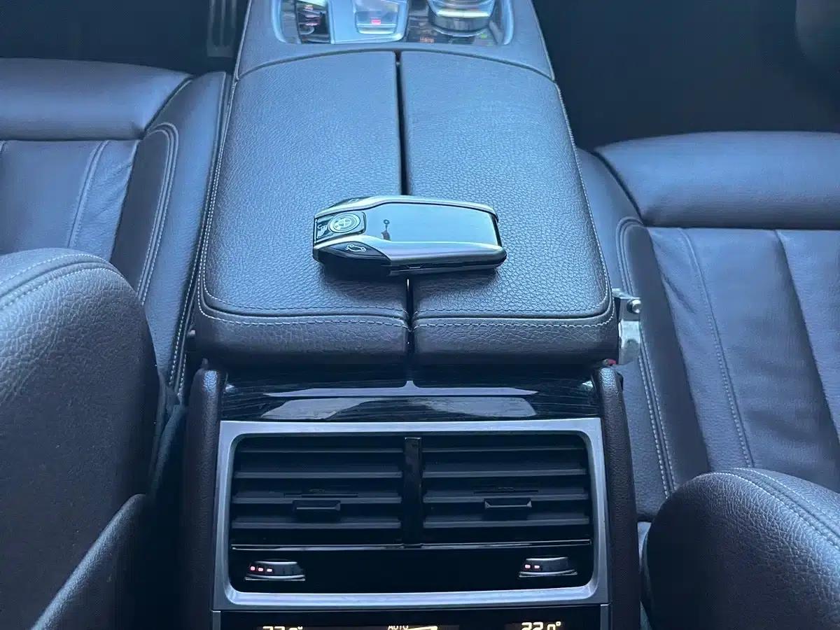 2018 BMW 7 Series 730Li Leading Edition M Sport Package — миниатюра 12