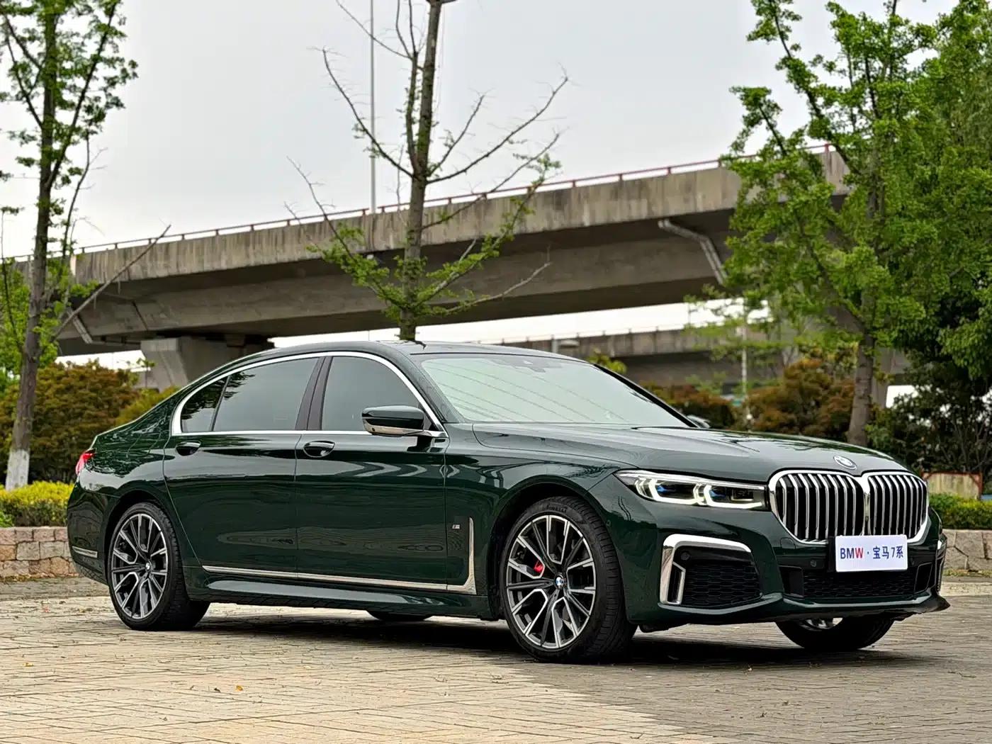 2019 BMW 7 Series 740Li Luxury M Sport Package — миниатюра 3