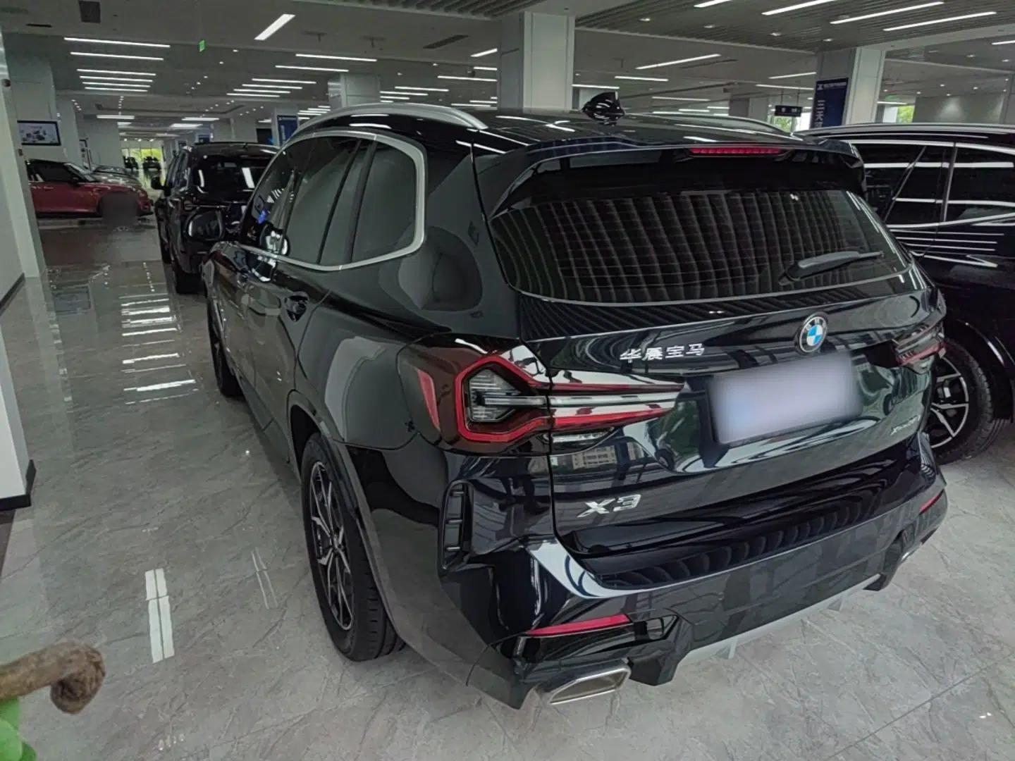 BMW X3 2023 xDrive25i M Sport Package — миниатюра 4