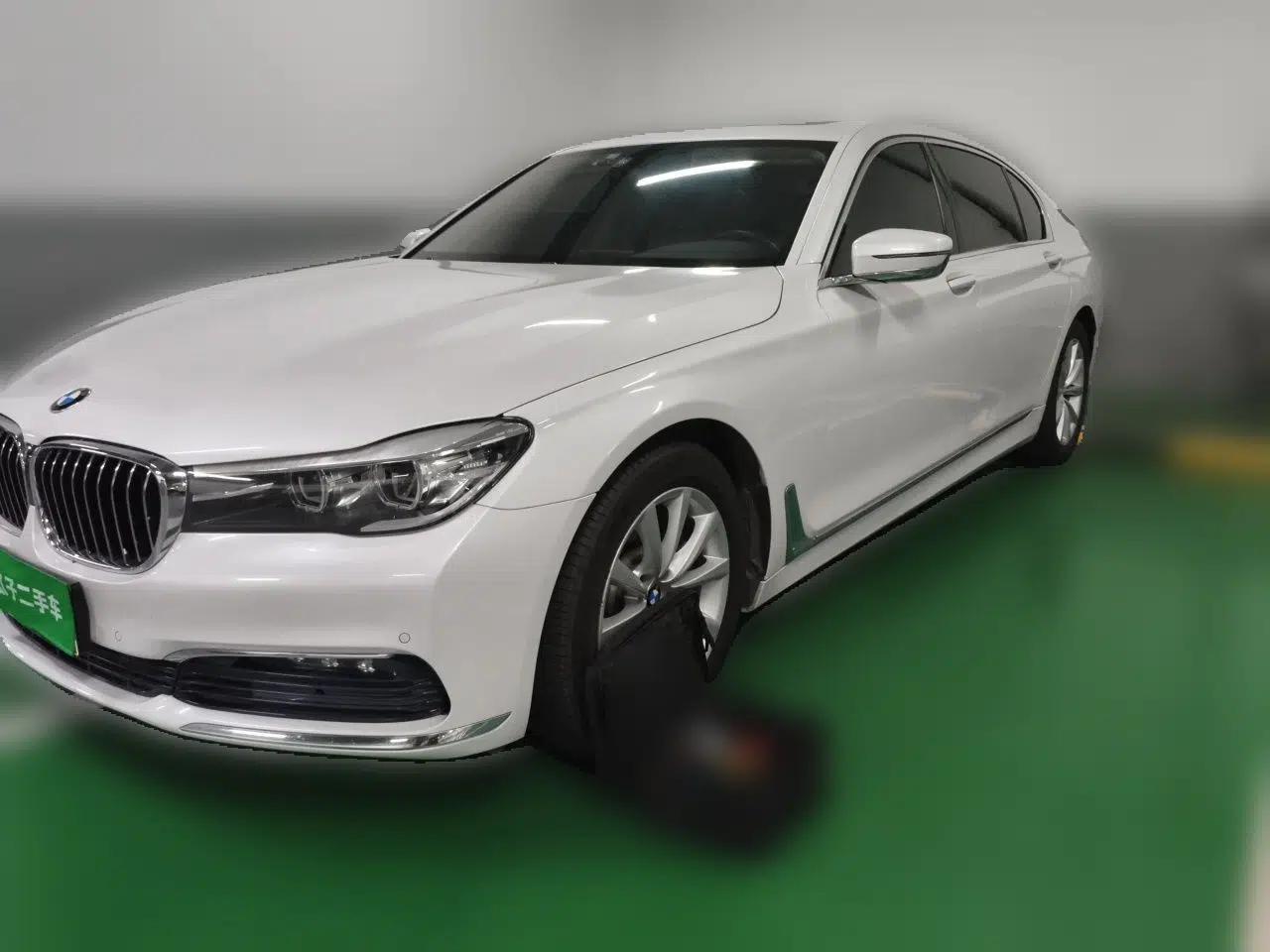 BMW 7 Series 2016 730Li Leading Model — миниатюра 1