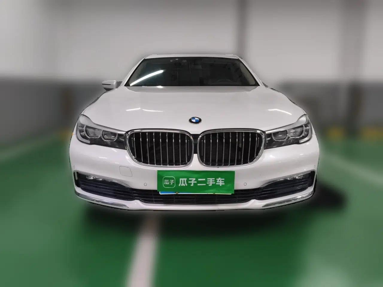 BMW 7 Series 2016 730Li Leading Model — миниатюра 2