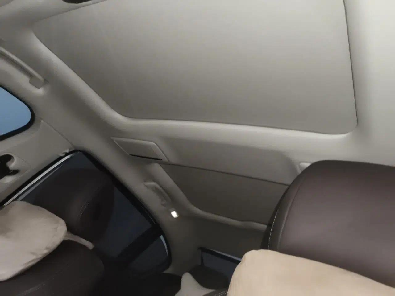 BMW 7 Series 2016 730Li Leading Model — миниатюра 18