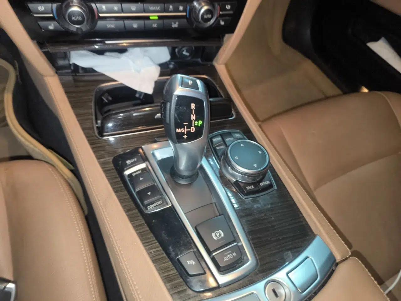 BMW 7 Series 2014 730Li Premium Edition — миниатюра 14