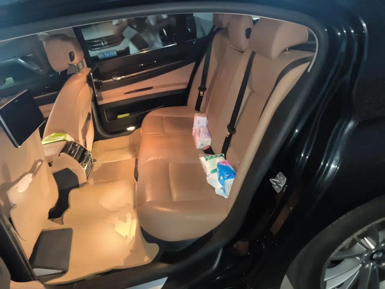 BMW 7 Series 2014 730Li Premium Edition — миниатюра 17