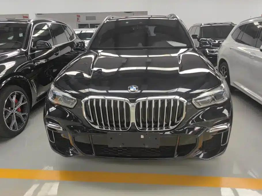 BMW X5 2022 xDrive 40Li M Sport Package — миниатюра 2