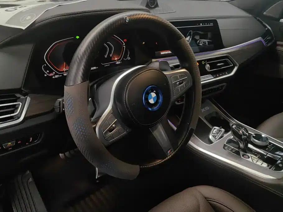 BMW X5 2022 xDrive 40Li M Sport Package — миниатюра 15