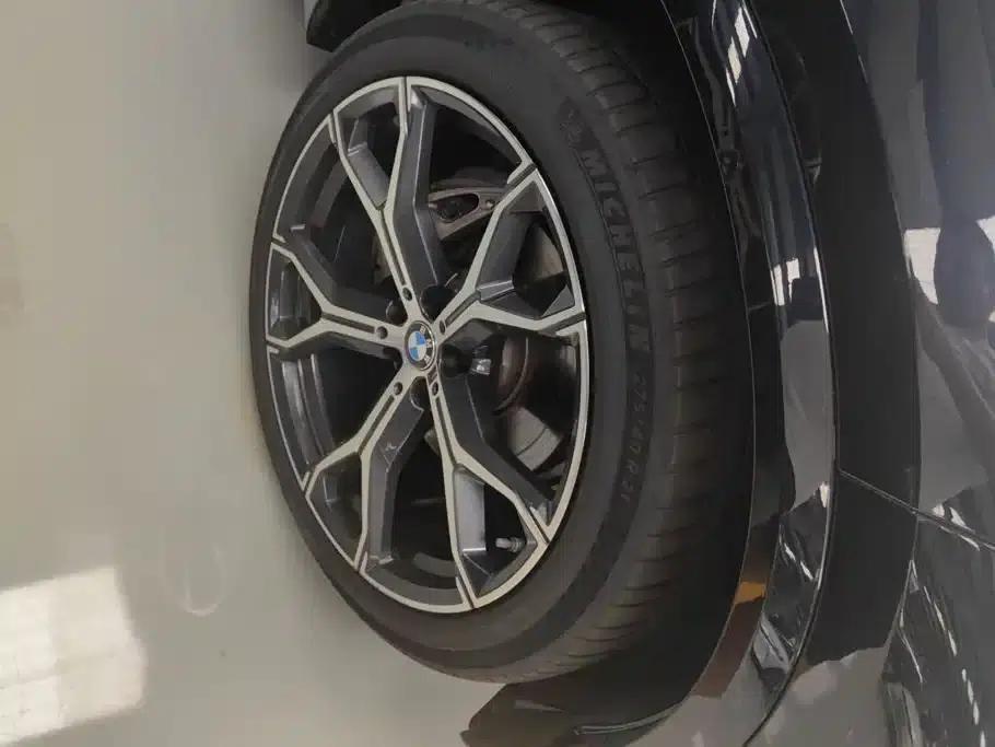 BMW X5 2022 xDrive 40Li M Sport Package — миниатюра 6