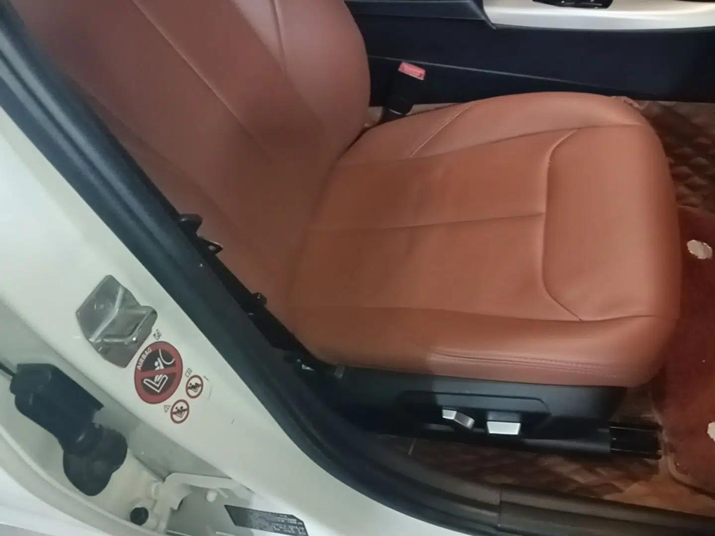BMW 1 Series 2016 120i Leading Model — миниатюра 19