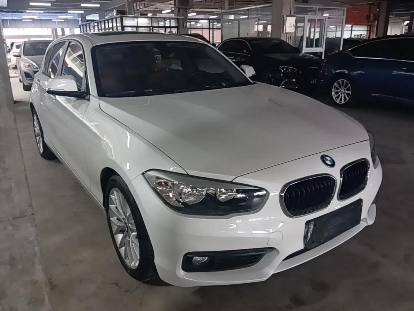 BMW 1 Series 2016 120i Leading Model — миниатюра 3