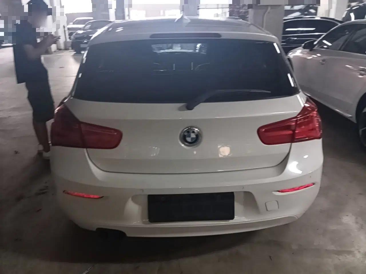 BMW 1 Series 2016 120i Leading Model — миниатюра 5