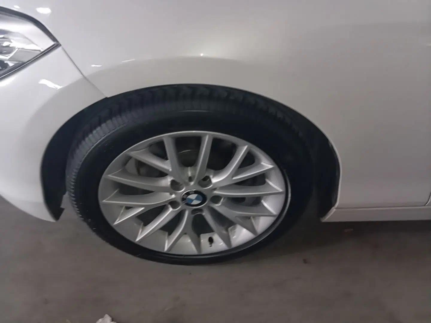 BMW 1 Series 2016 120i Leading Model — миниатюра 10