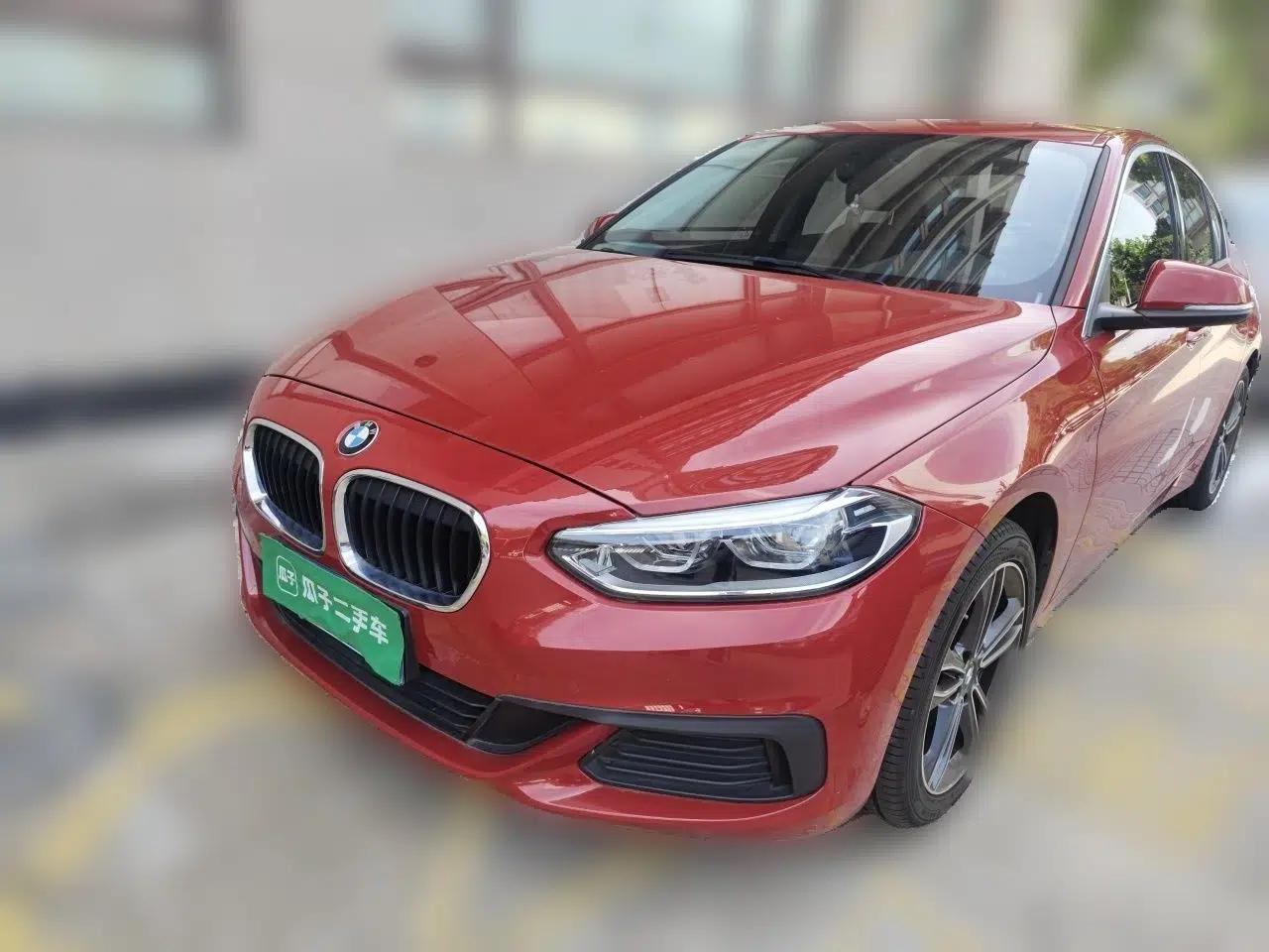 BMW 1 Series 2020 120i Fashion Model — миниатюра 1