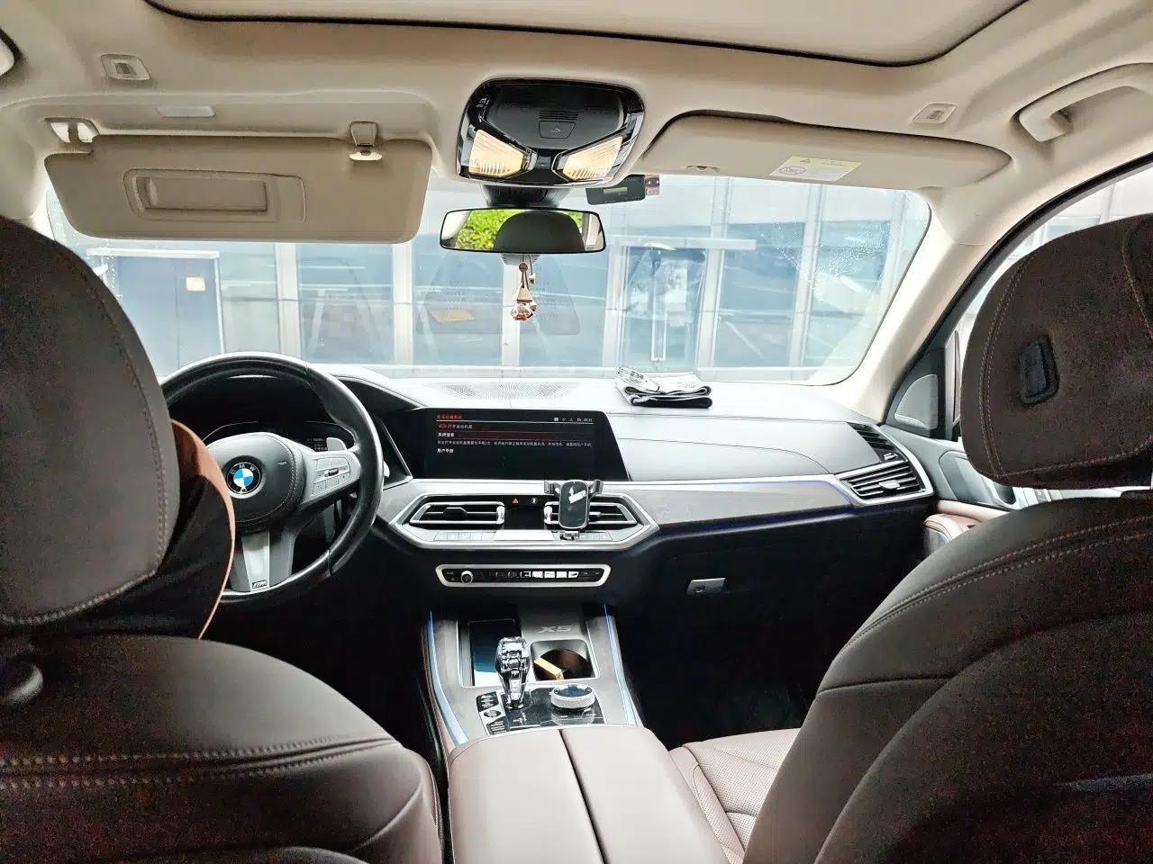 BMW X5 2022 Restyled xDrive 30Li Luxury Version M Sport Package — миниатюра 18