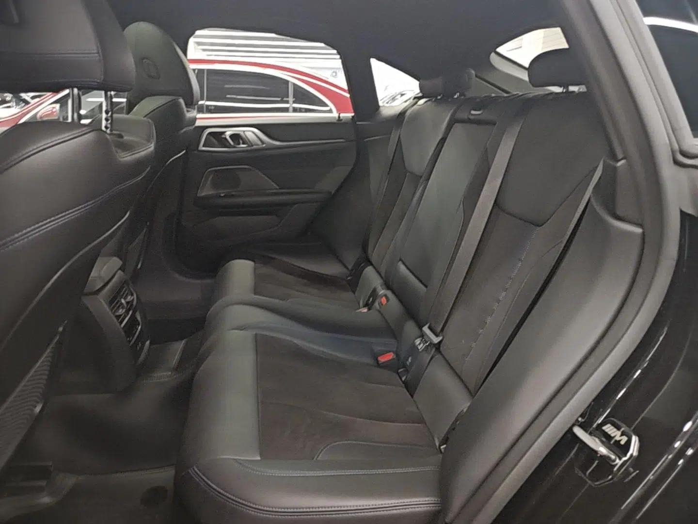BMW 4 Series 2022 425i Gran Coupe M Sport Night Edition — миниатюра 20