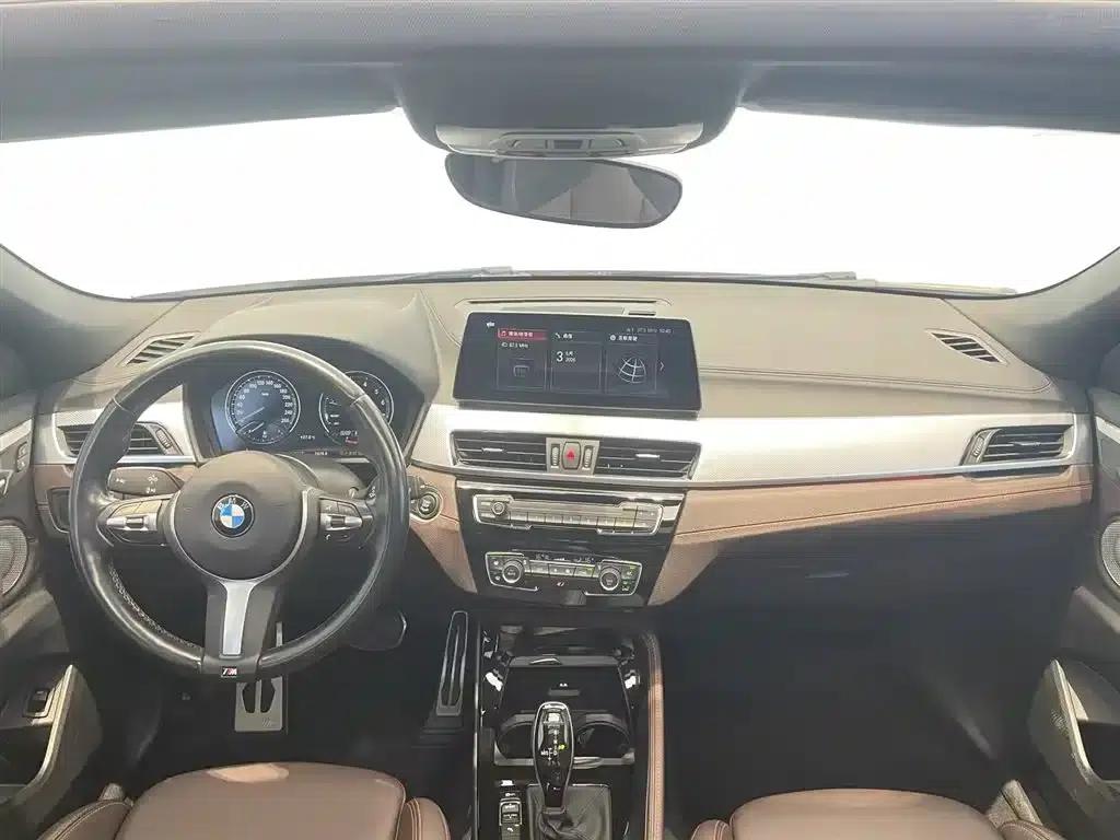 BMW X2 2022 sDrive25i M Sport Package — миниатюра 9