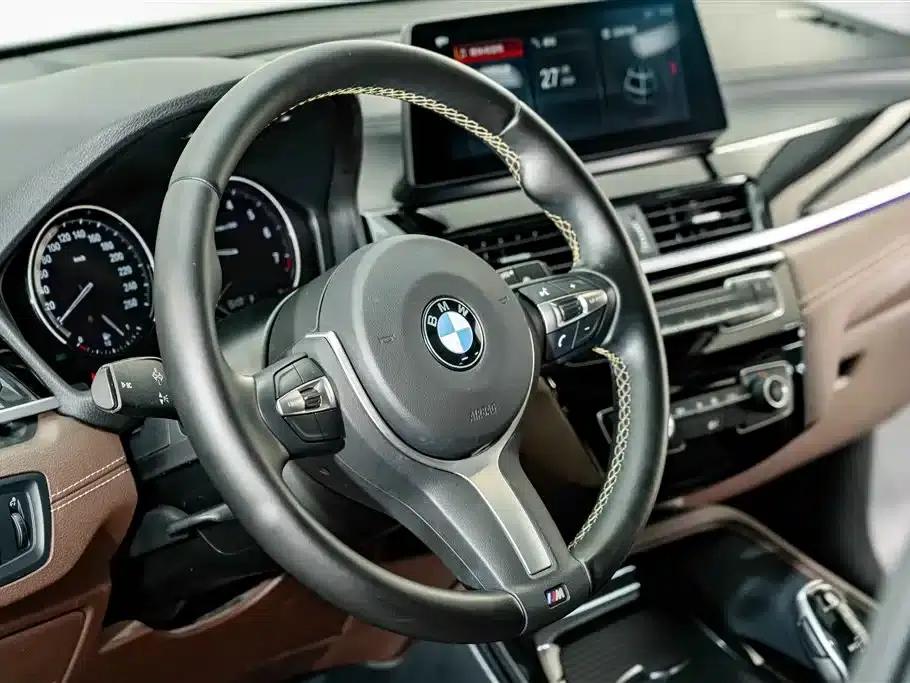 BMW X2 2023 sDrive25i M Sport Shadow Edition — миниатюра 10