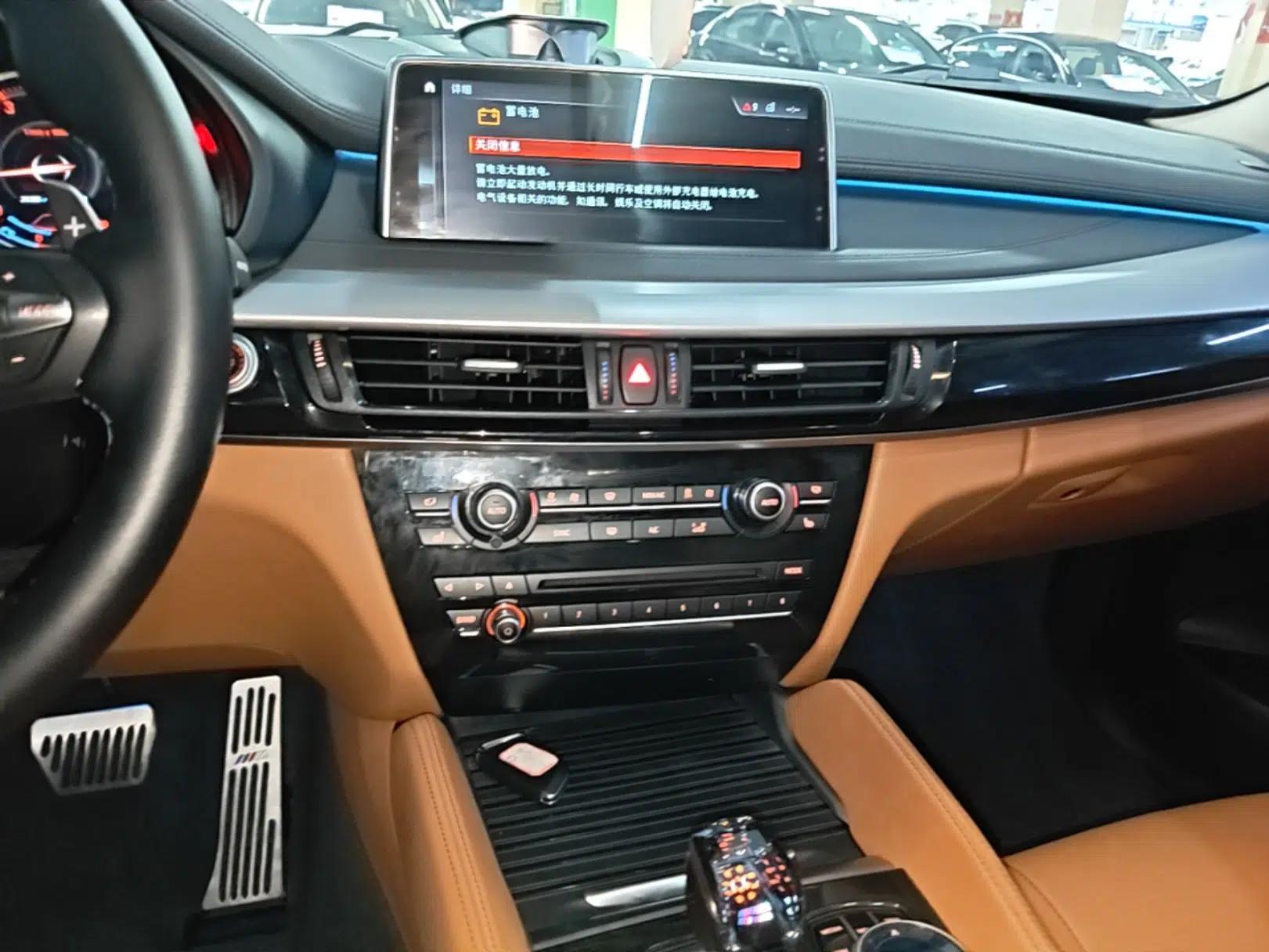 BMW X6 2018 xDrive35i Leading Model — миниатюра 15