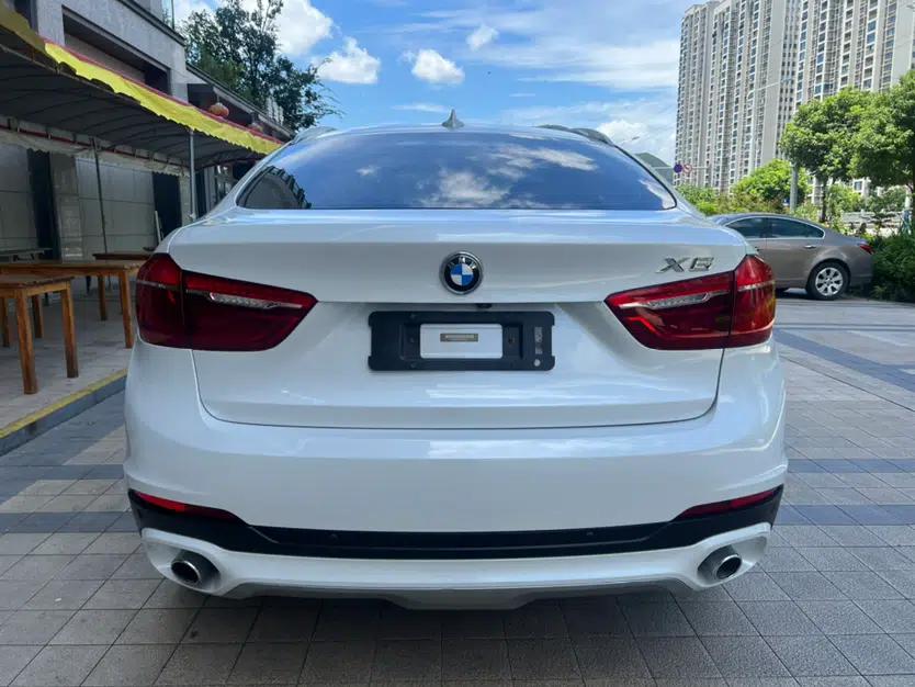 BMW X6 2015 xDrive28i — миниатюра 12