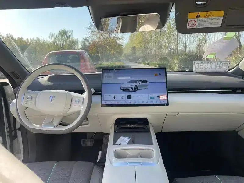 Deep Blue L07 2025 Model 230 Ultra Huawei Qiankun Intelligent Driving ADS SE Edition — миниатюра 9