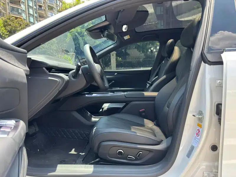 Deep Blue L07 2025 Model 230 Ultra Huawei Qiankun Intelligent Driving ADS SE Edition — миниатюра 15