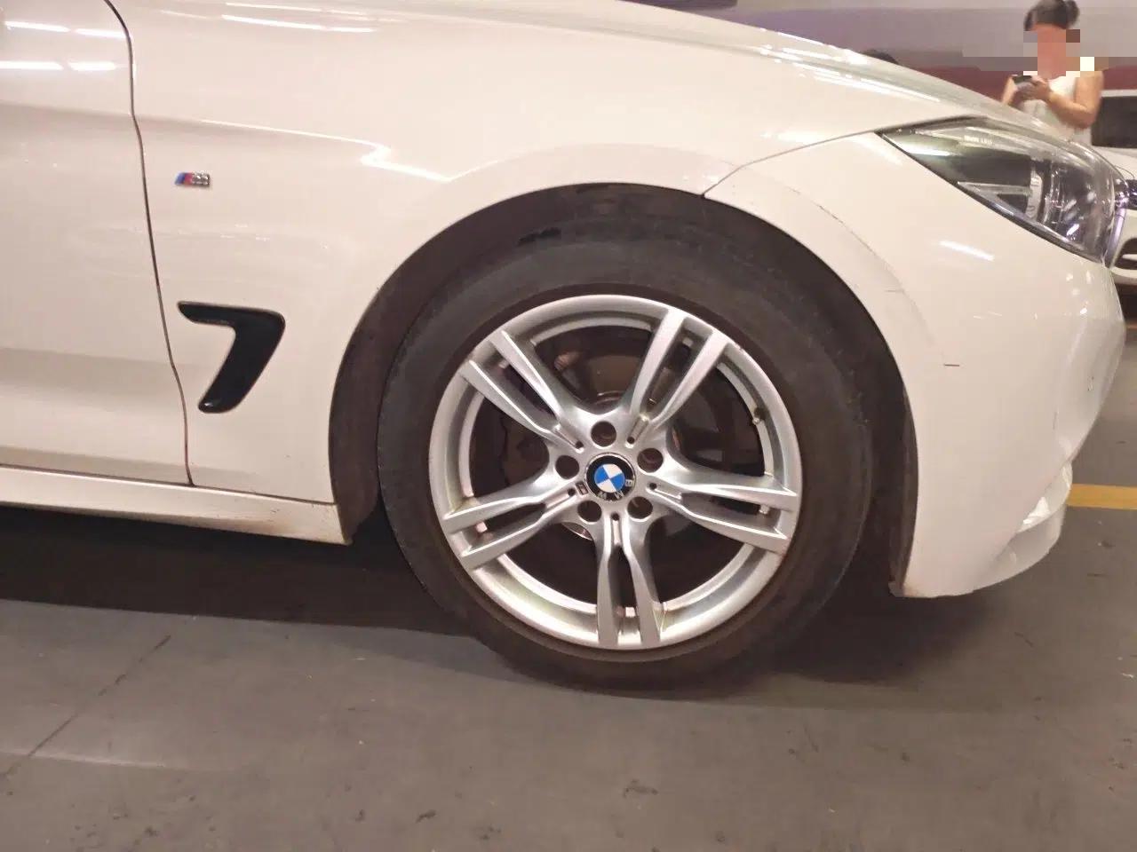BMW 3 Series GT 2018 320i M Sport Edition — миниатюра 8