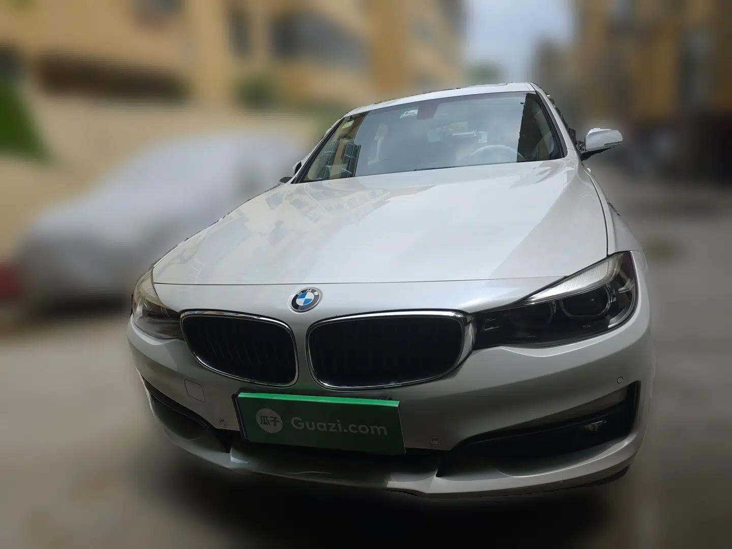 BMW 3 Series GT 2018 320i Sport Edition — миниатюра 2