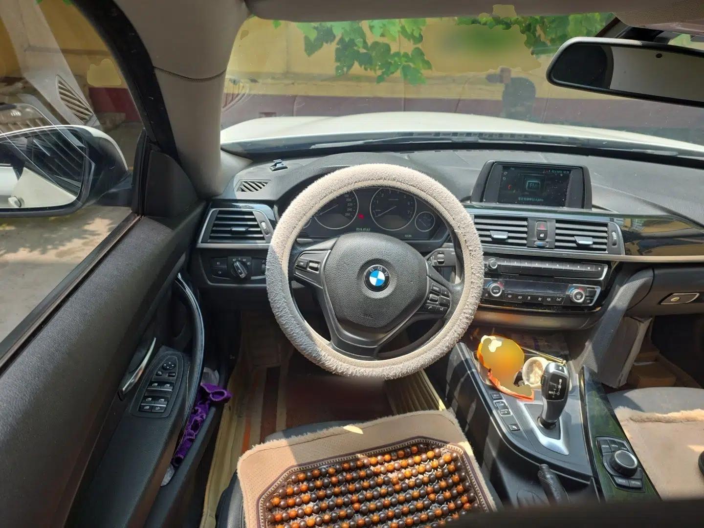 BMW 3 Series GT 2018 320i Sport Edition — миниатюра 10