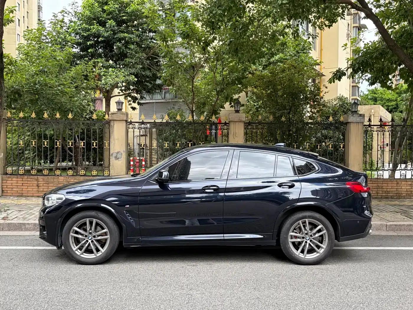 BMW X4 2021 Facelift xDrive 25i M Sport Shadow Edition — миниатюра 28