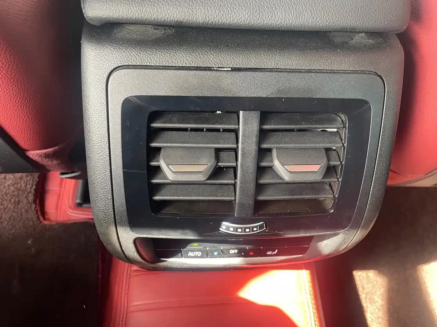 2022 BMW X4 xDrive 25i M Sport Package — миниатюра 12