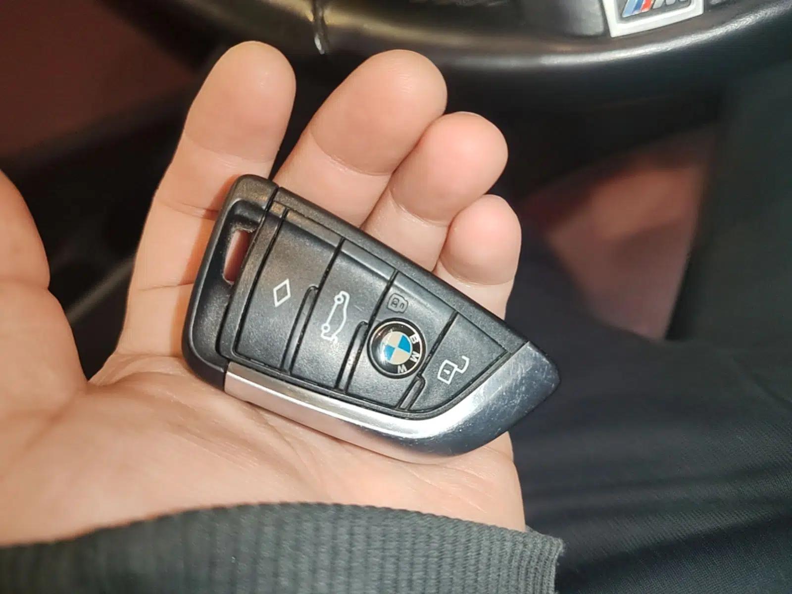 BMW X4 2022 xDrive 25i M Sport Package — миниатюра 23