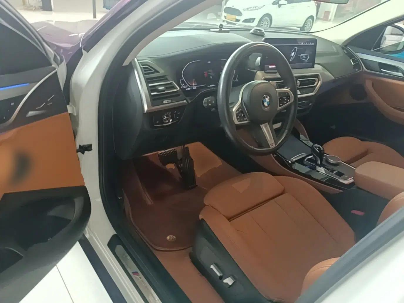 BMW X4 2022 xDrive 25i M Sport Package — миниатюра 18