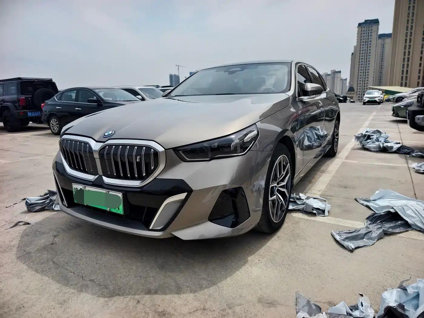 BMW i5 2024 eDrive 35L M Sport Package — миниатюра 1