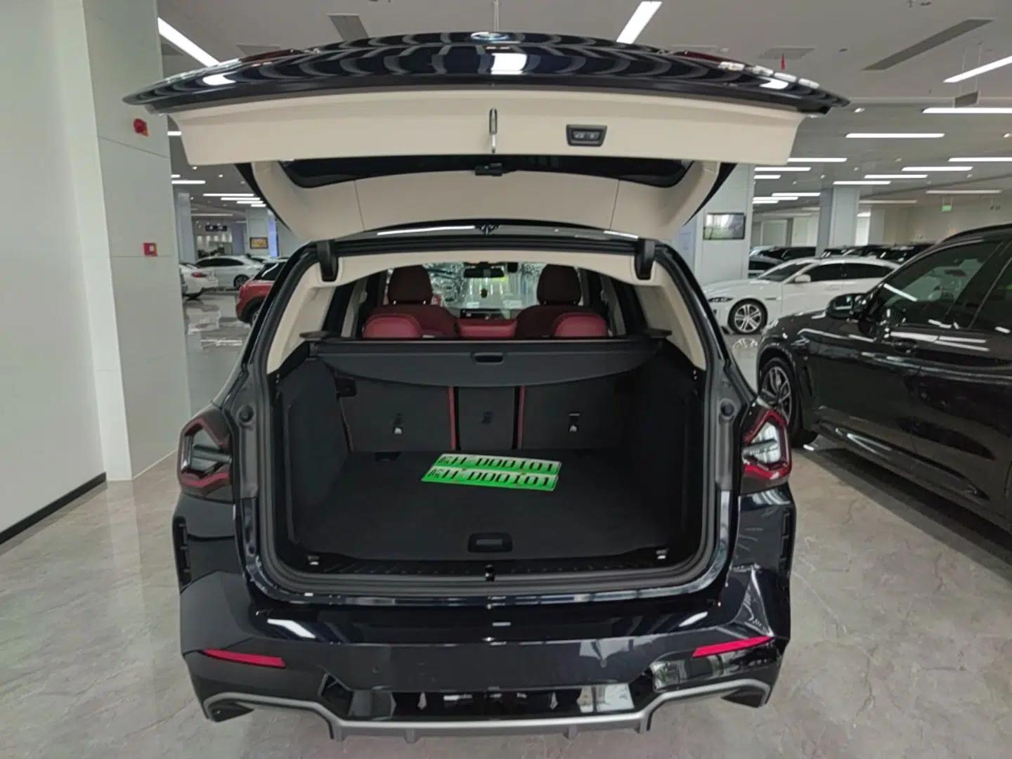 BMW iX3 2024 Leading Type — миниатюра 27