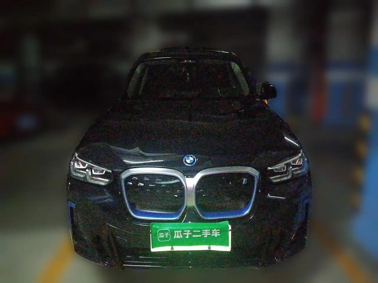 BMW iX3 2022 Leading Model — миниатюра 2