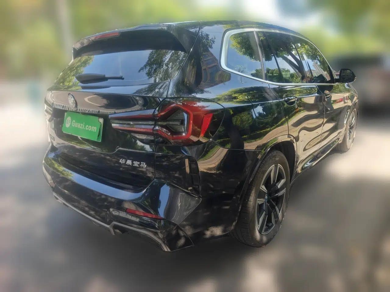 BMW iX3 2023 Leading Model — миниатюра 6