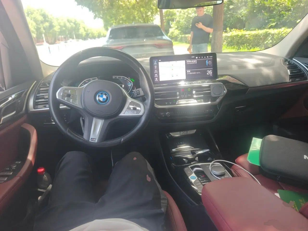 BMW iX3 2023 Leading Model — миниатюра 9