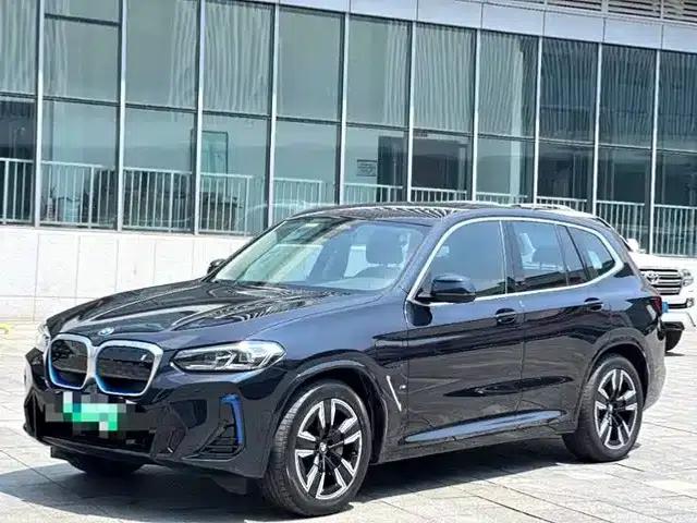 BMW iX3 2022 Leading Edition