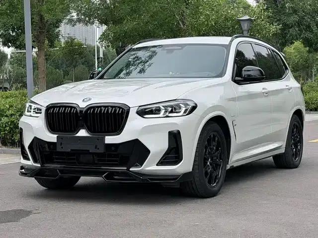 BMW iX3 2024 Leading Edition