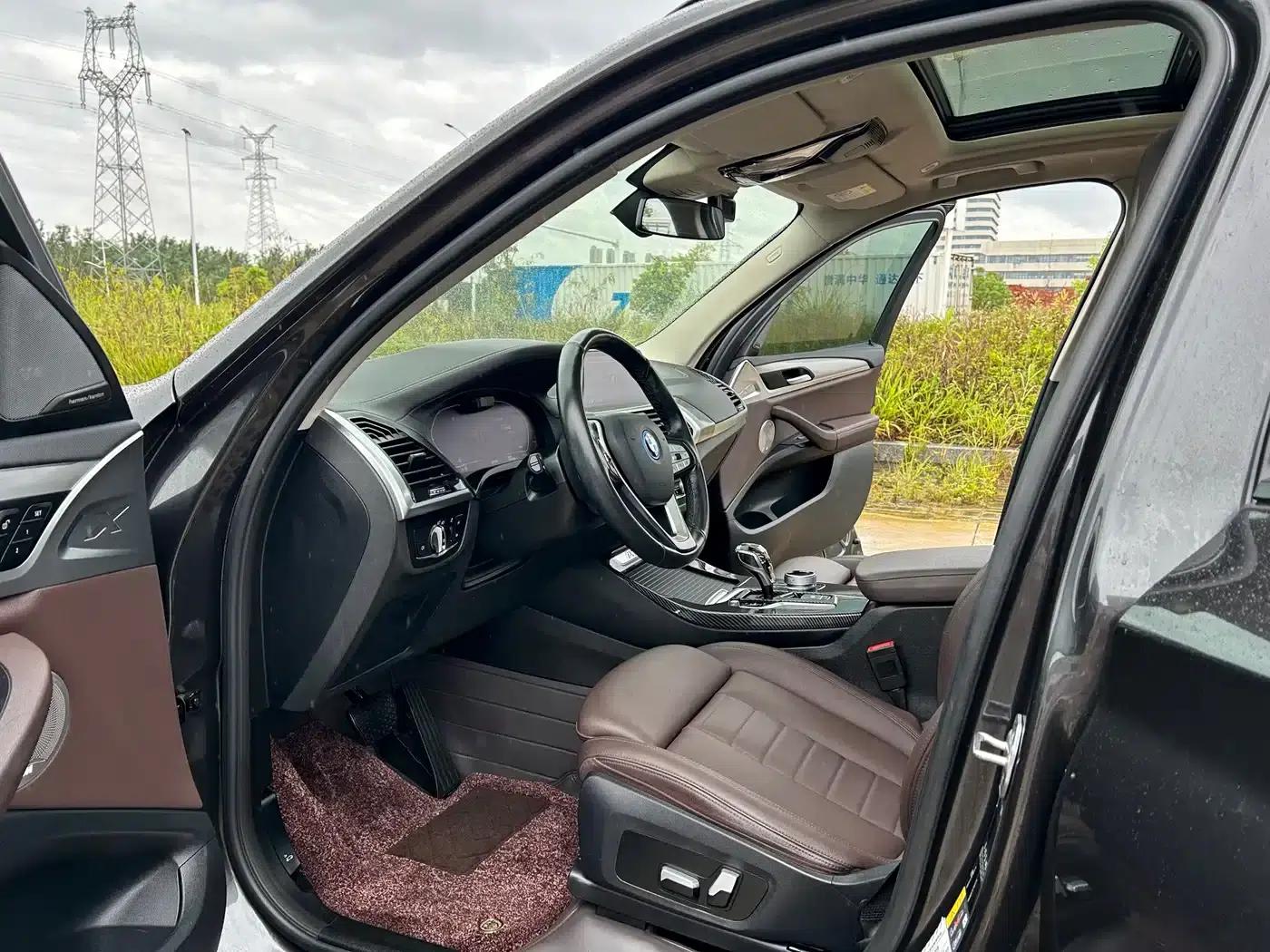 BMW iX3 2021 Leading Edition — миниатюра 7