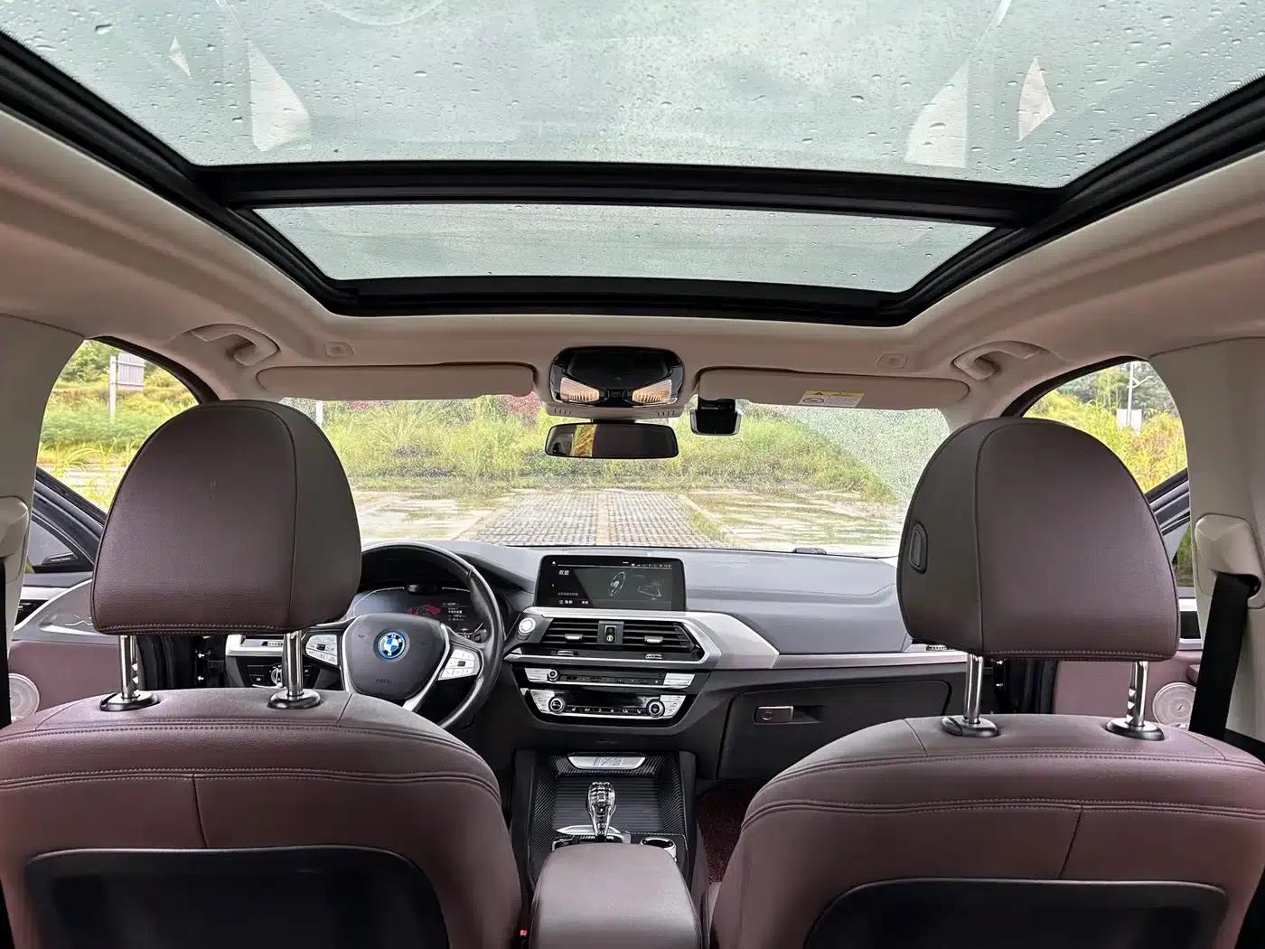 BMW iX3 2021 Leading Edition — миниатюра 9