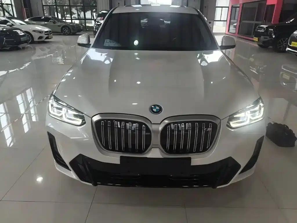 BMW iX3 2024 Leading Edition — миниатюра 3