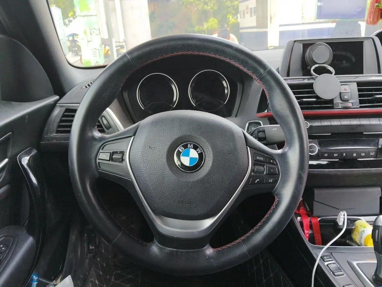 BMW 2 Series 2018 225i Convertible Coupe M Sport Edition — миниатюра 10