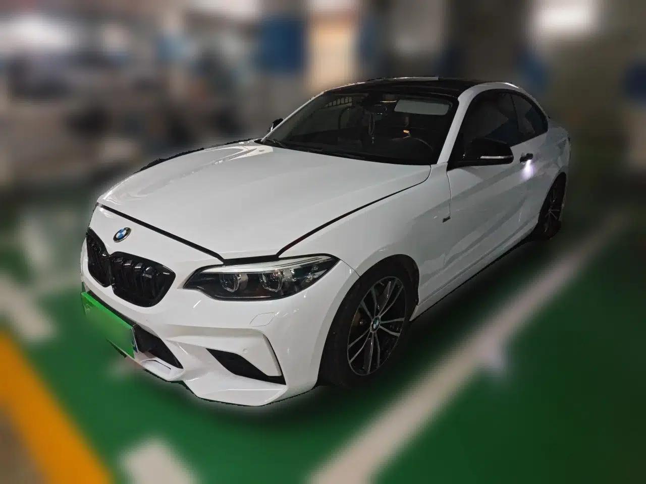 BMW 2 Series 2018 220i Sport Design Package — миниатюра 1