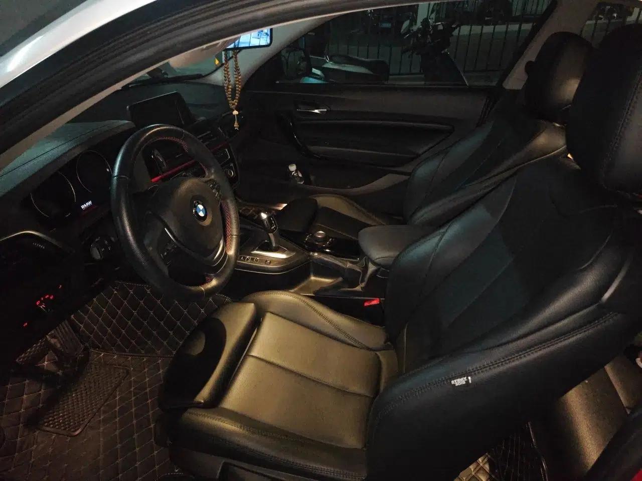 BMW 2 Series 2018 220i Sport Design Package — миниатюра 15