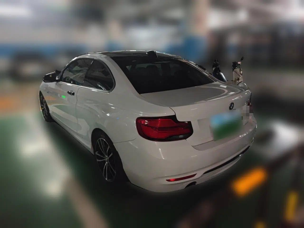 BMW 2 Series 2018 220i Sport Design Package — миниатюра 4