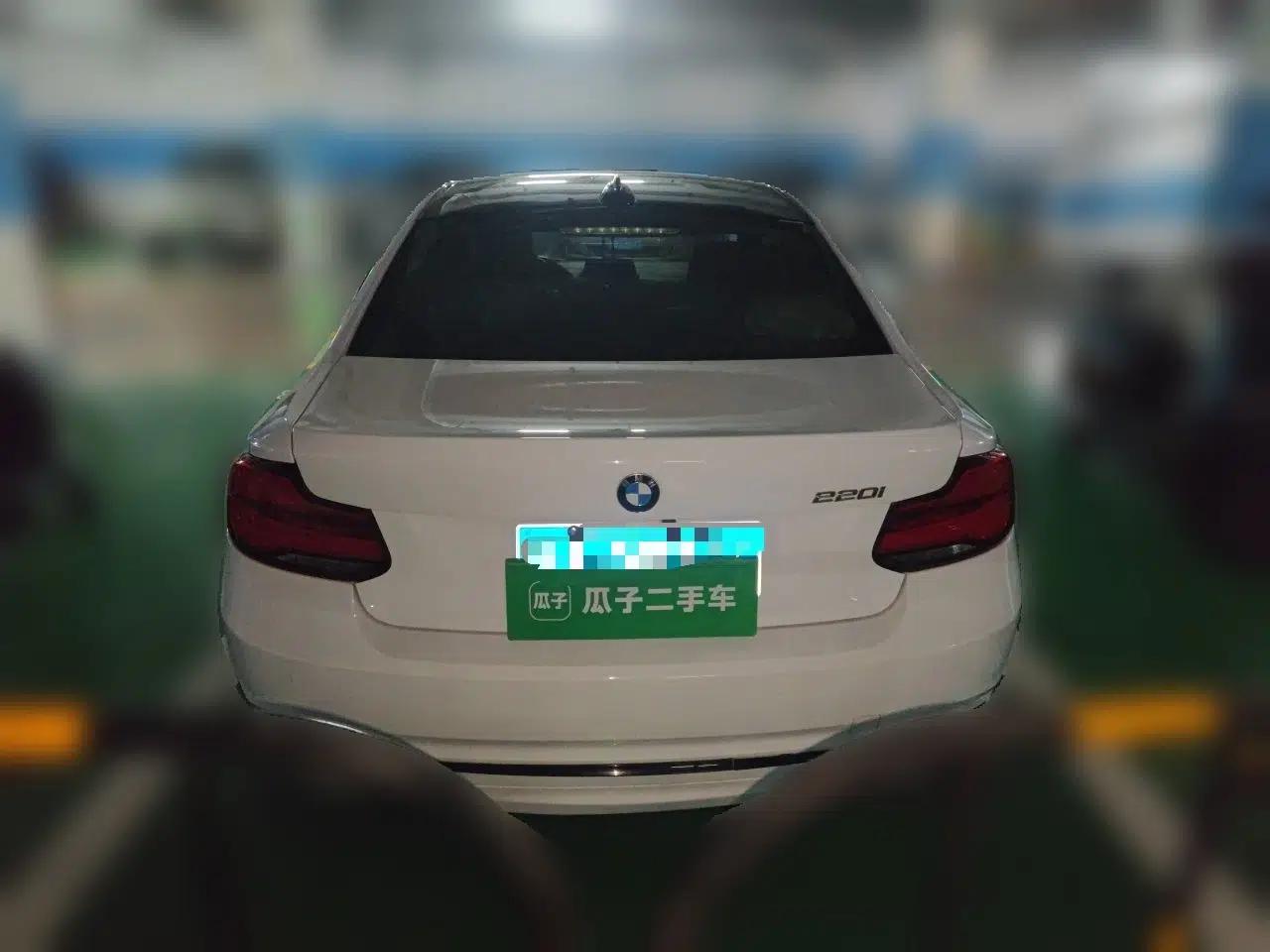 BMW 2 Series 2018 220i Sport Design Package — миниатюра 5
